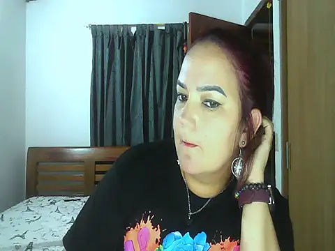 Roja tentacion online show from June 2, 2026, 1:38 am