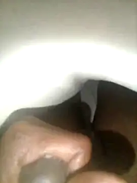 Snapshot of DaMike10 chatting on February 17, 2026, 2:31 am DaMike10 online show from February 17, 2026, 2:31 am