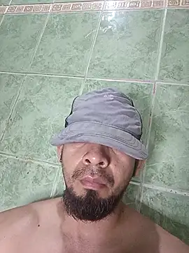 paladito01 online show from March 17, 2026, 5:21 am