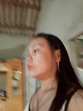 vanvan005 online show from May 24, 2026, 10:31 pm