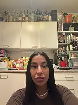 Snapshot of sweetxlayla chatting on February 17, 2026, 11:57 pm sweetxlayla online show from February 17, 2026, 11:57 pm