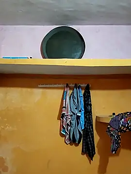 Sexy pari01 online show from June 21, 2026, 2:17 am