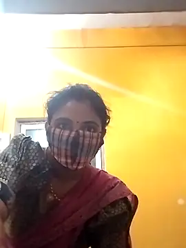 Sexy pari01 online show from June 17, 2026, 8:25 am