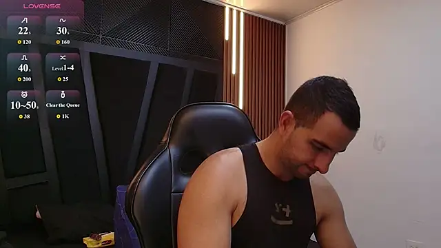 lorenzo walker 1 online show from April 13, 2026, 5:28 pm