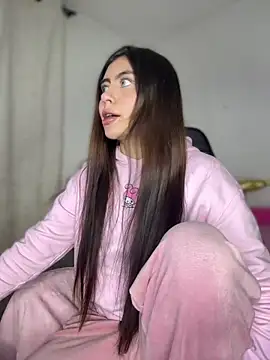 Stormi th online show from March 24, 2026, 2:44 am