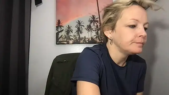 Snapshot of SattivvaXXX chatting on February 18, 2026, 10:55 am SattivvaXXX online show from February 18, 2026, 10:55 am