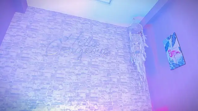 Snapshot of ayla_lux chatting on February 15, 2026, 6:36 am ayla lux online show from February 15, 2026, 6:36 am