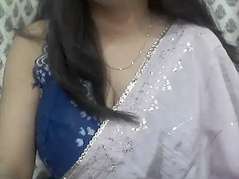 Snapshot of _Daisy chatting on April 8, 2026, 6:31 pm Daisy online show from April 8, 2026, 6:31 pm