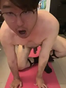 W0Ijn online show from March 12, 2026, 5:02 am