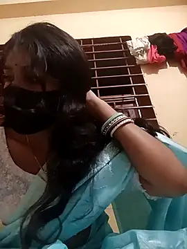 queenneha69 online show from May 9, 2026, 5:27 pm
