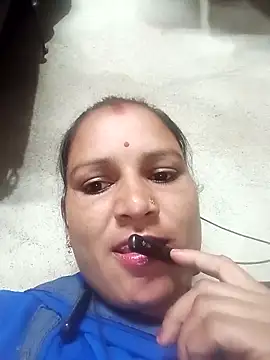 Hot hiuj online show from March 6, 2026, 5:30 pm