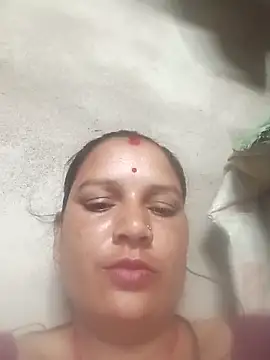 Hot hiuj online show from April 29, 2026, 9:43 pm