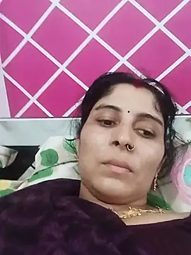 Snapshot of Hot_ree85 chatting on July 9, 2026, 4:46 am Hot ree85 online show from July 9, 2026, 4:46 am