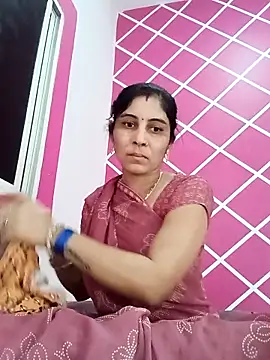 Hot ree85 online show from February 6, 2026, 5:03 am