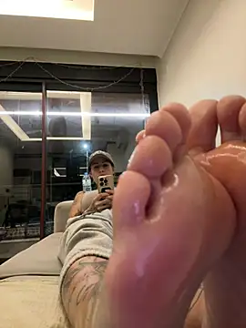 KlaraFinkel online show from January 11, 2026, 8:05 pm