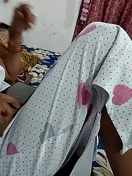 Night-Couple2 online show from March 7, 2026, 8:21 am