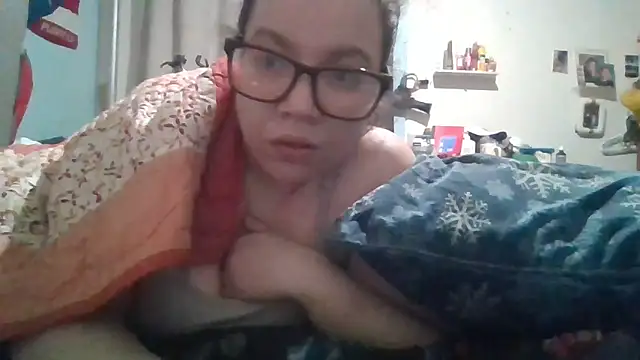 bellakay19 online show from February 10, 2026, 6:34 am