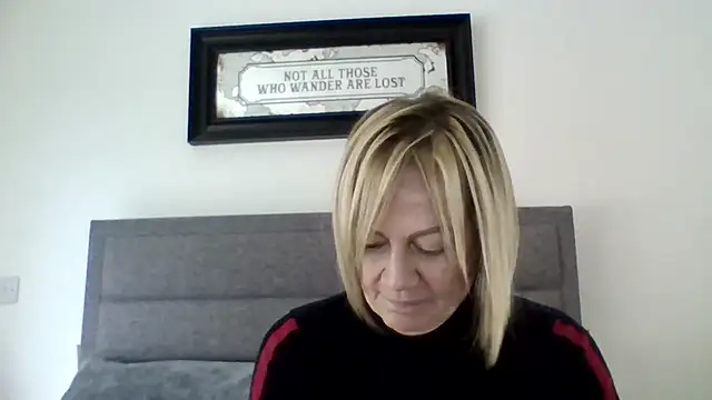 Milfshake227 online show from March 9, 2026, 4:21 pm