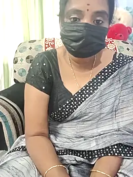 Tinarosy13 online show from February 17, 2026, 6:11 am