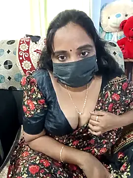 Tinarosy13 online show from February 9, 2026, 9:29 am