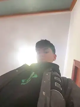 Snapshot of ravenryx chatting on February 17, 2026, 3:42 pm ravenryx online show from February 17, 2026, 3:42 pm