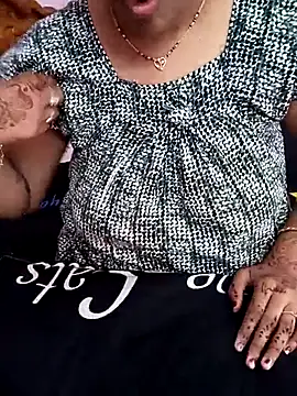 Snapshot of Ammu14399 chatting on July 24, 2026, 10:33 am Ammu14399 online show from July 24, 2026, 10:33 am