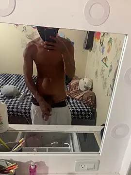 Snapshot of ed_Cj88 chatting on January 6, 2026, 8:13 pm ed Cj88 online show from January 6, 2026, 8:13 pm