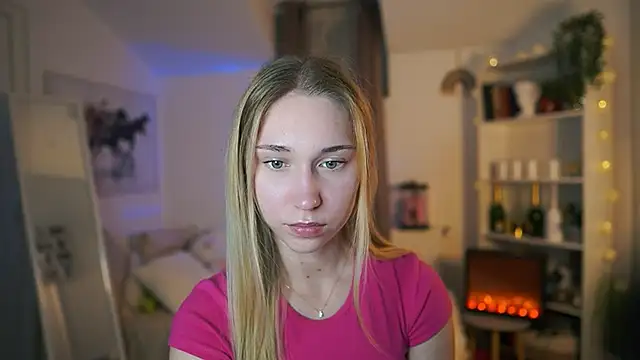 MilaBunny2000 online show from March 27, 2026, 2:40 pm