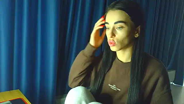 Vlada Elfie online show from February 15, 2026, 12:37 pm