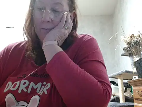 xmyriamx online show from March 5, 2026, 8:38 pm