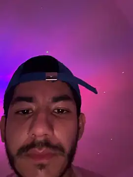 Snapshot of vinihfeh chatting on March 31, 2026, 9:11 am vinihfeh online show from March 31, 2026, 9:11 am