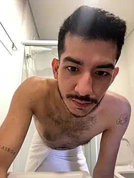 Snapshot of vinihfeh chatting on February 25, 2026, 6:41 pm vinihfeh online show from February 25, 2026, 6:41 pm