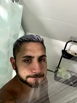 LittleRoccoph online show from January 9, 2026, 1:56 am