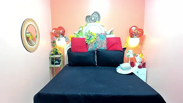 Dalila Najjar  online show from May 23, 2026, 2:27 pm