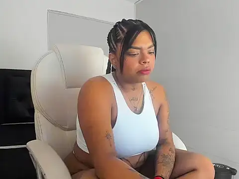 LunaFever69 online show from February 24, 2026, 2:45 am