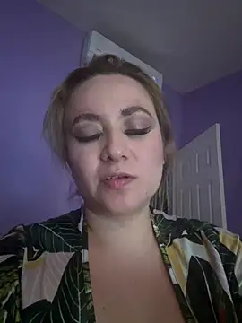 Lililuxx online show from July 26, 2026, 8:43 am