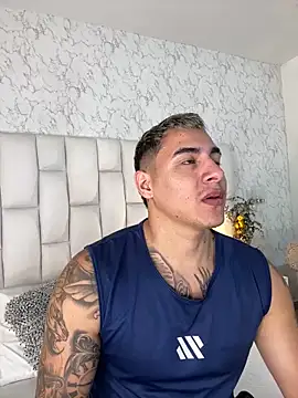 Snapshot of MassimoCo_ chatting on May 29, 2026, 12:00 pm MassimoCo online show from May 29, 2026, 12:00 pm