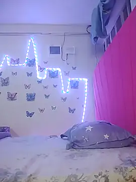 smily sophia online show from April 19, 2026, 1:34 pm