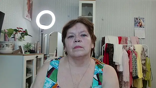 Kleo doll  online show from February 11, 2026, 2:28 pm