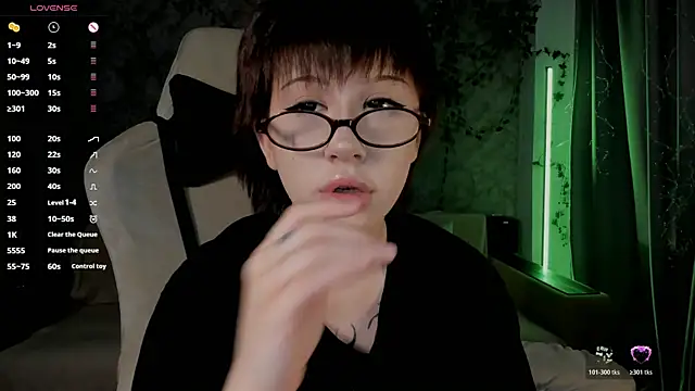 Necucubi02 online show from May 29, 2026, 7:47 am