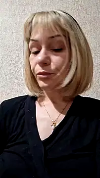 MissKryss online show from March 5, 2026, 2:19 am