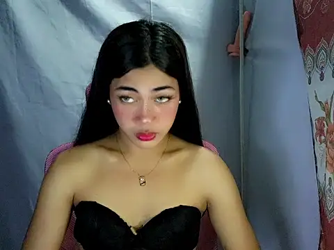 Snapshot of Margalona_ chatting on March 4, 2026, 9:50 am Margalona online show from March 4, 2026, 9:50 am