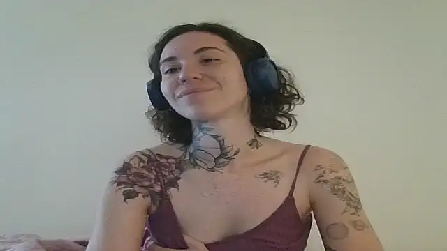 Dirty Pink online show from March 22, 2026, 9:44 am