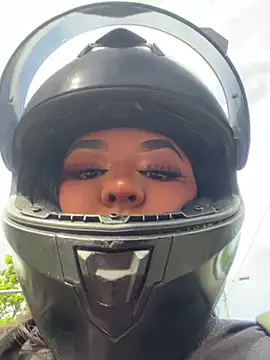 Isabella Belmont online show from January 13, 2026, 8:13 pm