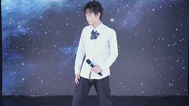 jmcm001 online show from January 18, 2026, 11:02 am