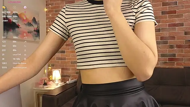 MartaHexen online show from February 13, 2026, 4:07 pm