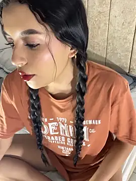 Snapshot of JessyRay_ chatting on February 9, 2026, 8:29 pm JessyRay online show from February 9, 2026, 8:29 pm