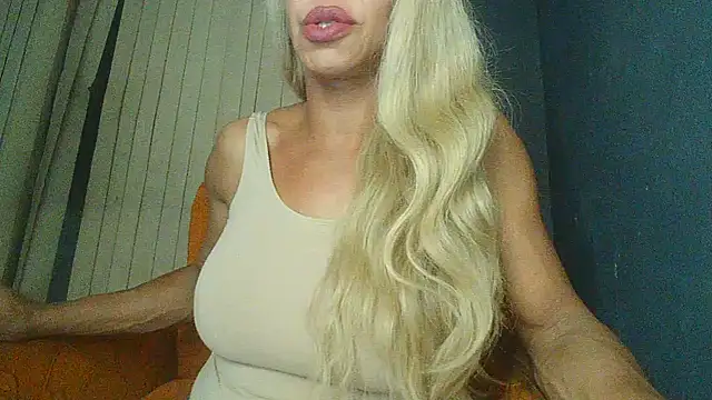 Snapshot of paolla23cm_brasil chatting on June 13, 2026, 3:37 am paolla23cm brasil online show from June 13, 2026, 3:37 am