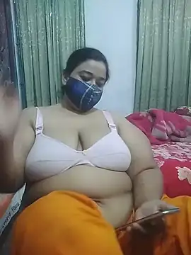 momo loves online show from February 24, 2026, 6:20 pm