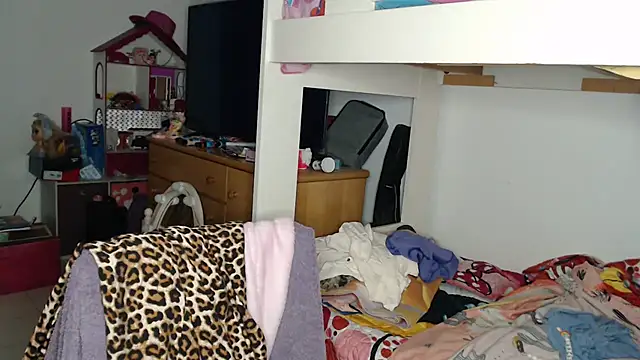 Piaaa3 online show from February 25, 2026, 4:23 am